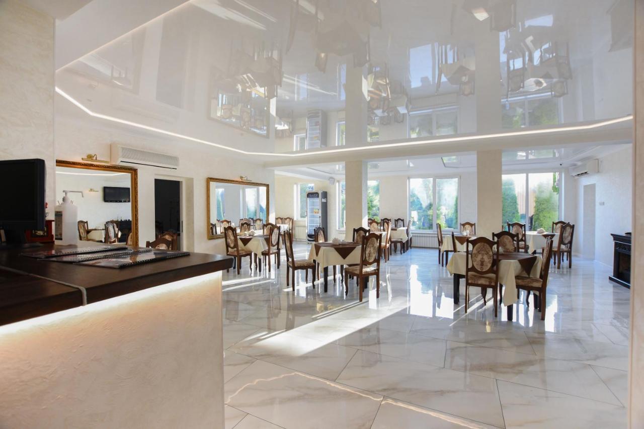 פוליאנה Hotel Continent מראה חיצוני תמונה